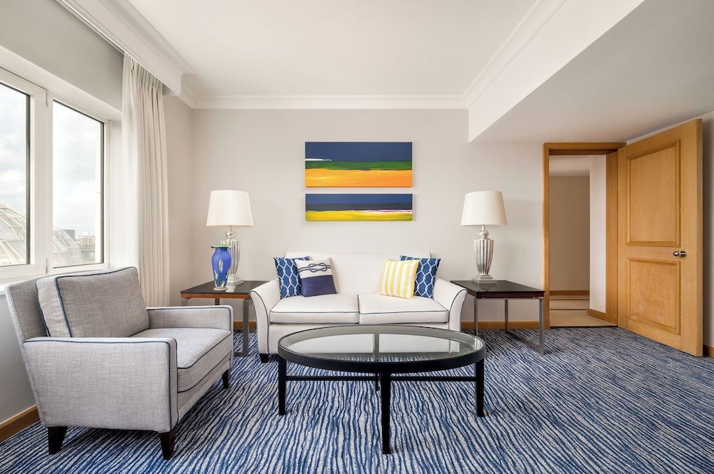 The Chelsea Harbour Hotel and Spa Chelsea Suite King 2