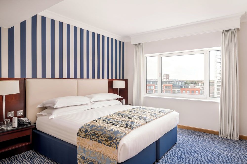 Suite, Marina View King