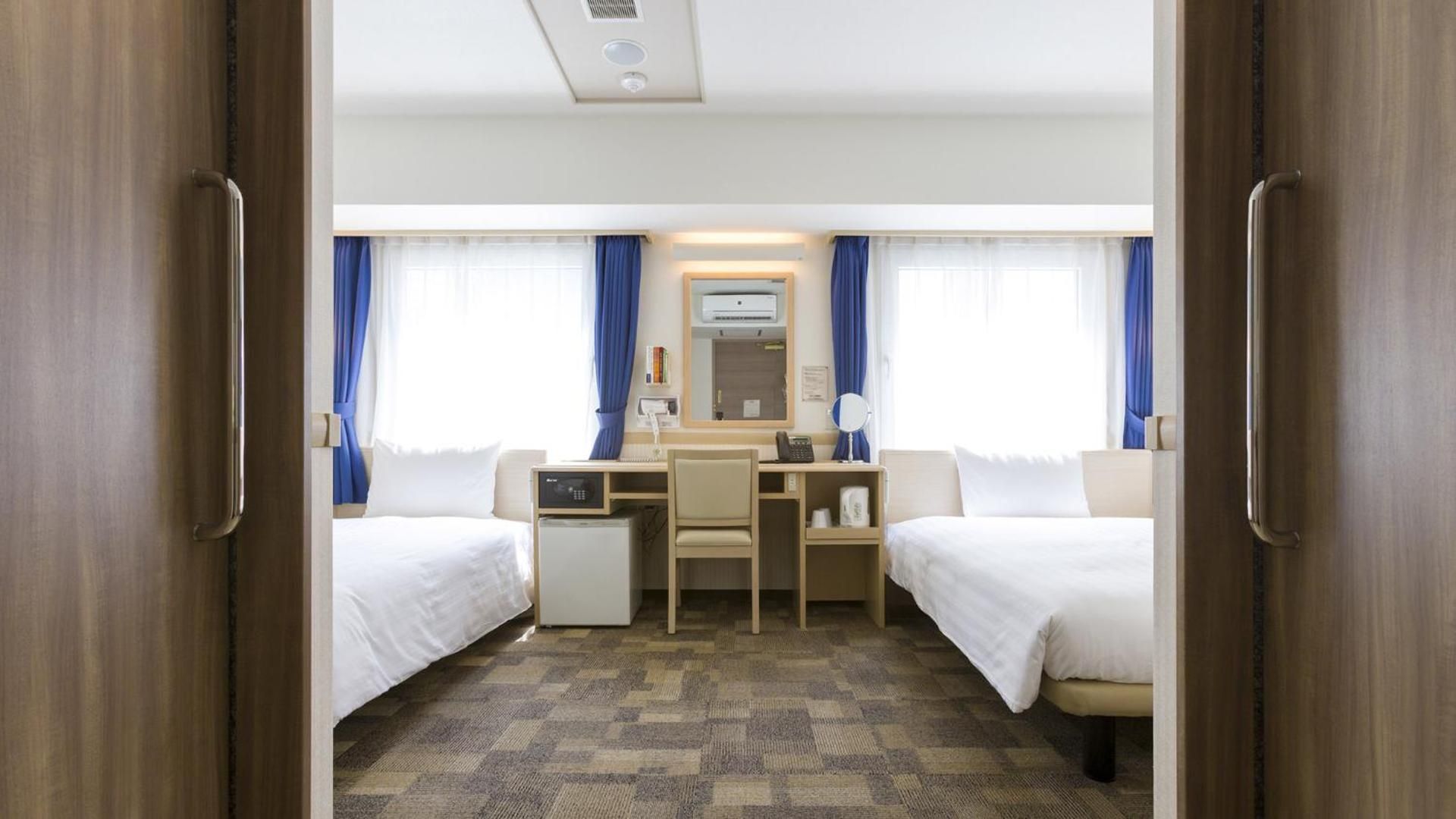 Accessible Twin Room - Non-Smoking