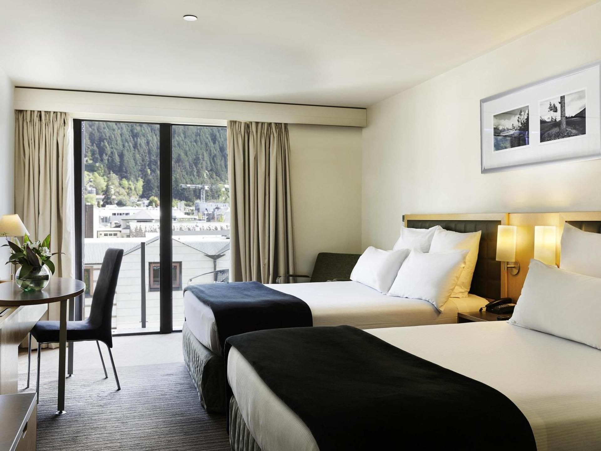 undefined Novotel Queenstown Lakeside 7