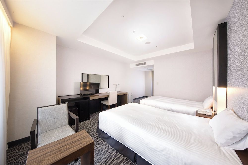 Twin Room, Non-Smoking, South Wing