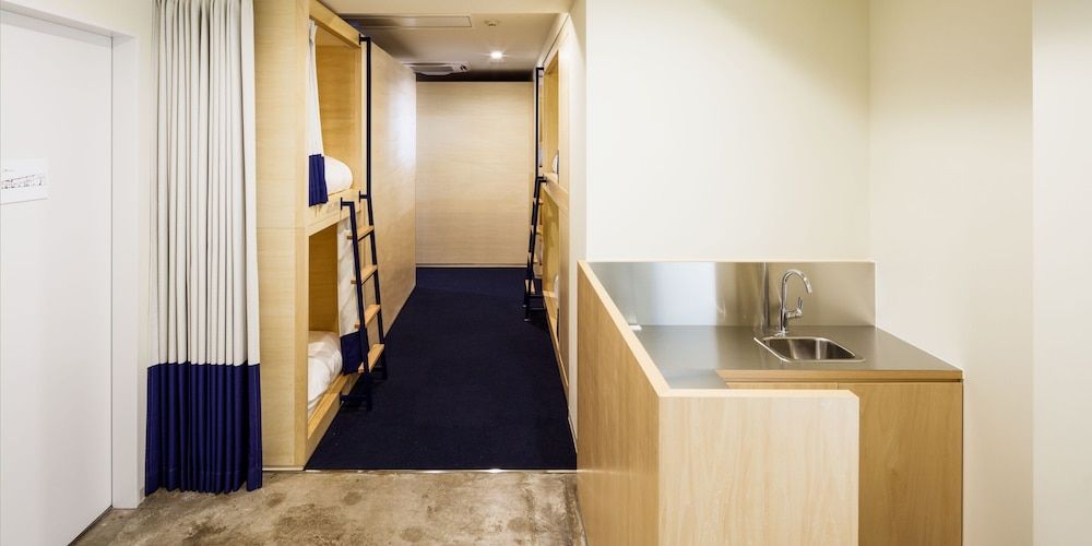 undefined LYURO Tokyo Kiyosumi by THE SHARE HOTELS - Hostel 2