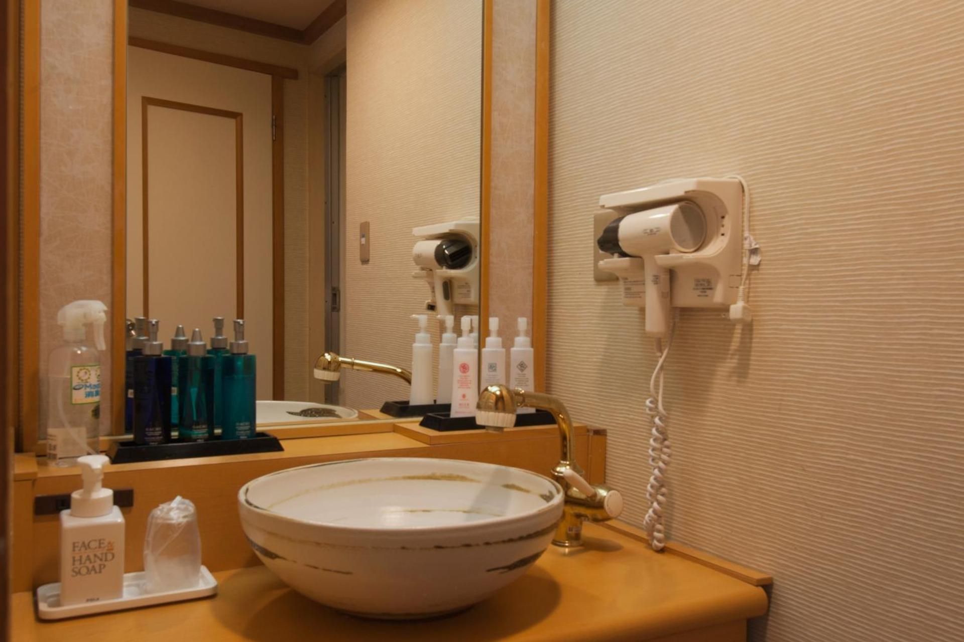 Standard Japanese Style Room with 12 Tatami - Non-Smoking