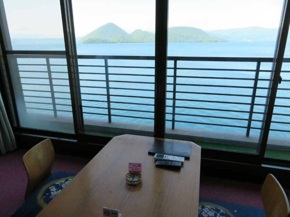 Japanese-Style Quadruple Room, Lake View - Non Smoking (Futons are provided from 3rd guests)
