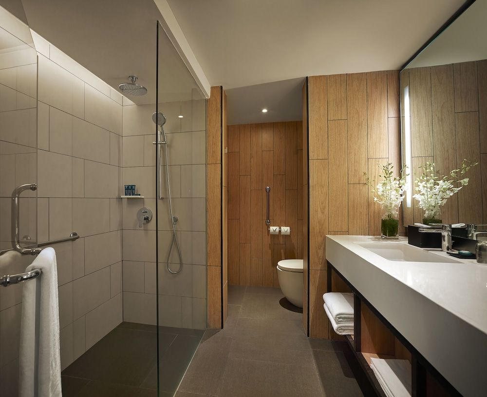 PARKROYAL Penang Resort Premier Room, 1 King Bed, Balcony, Ocean View 6