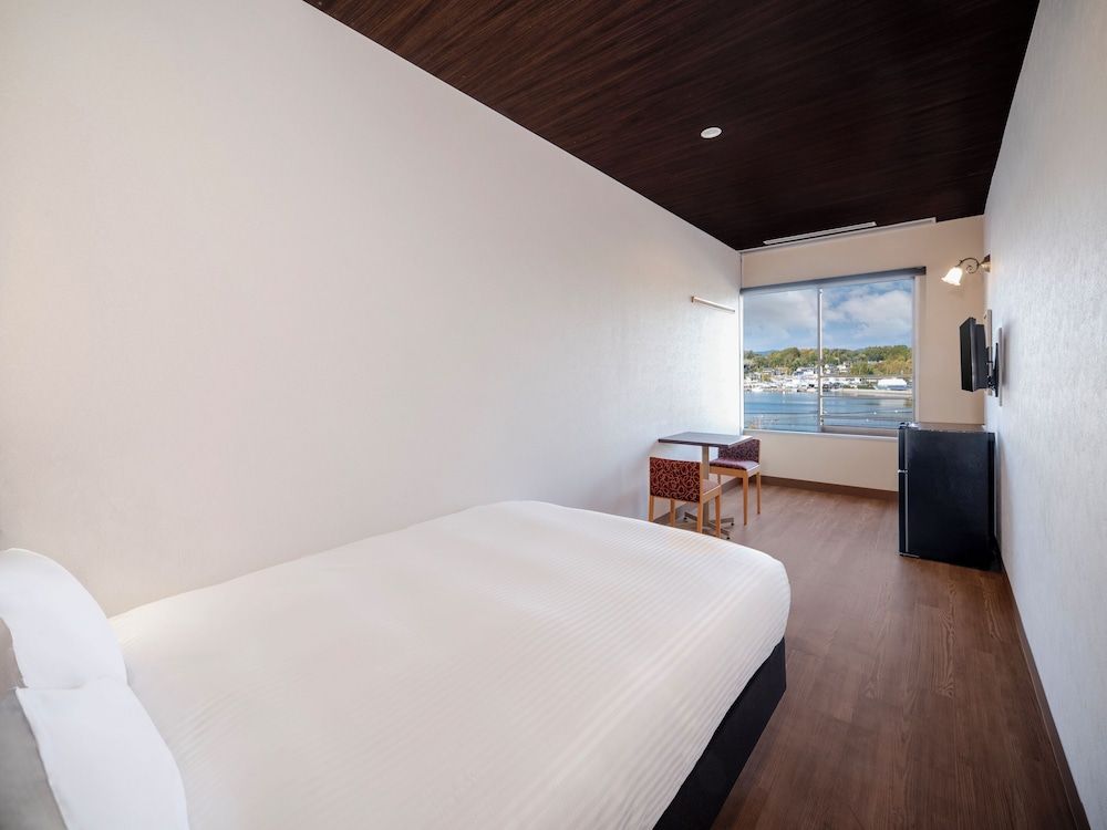 Lake View Standard Double Room, Non Smoking