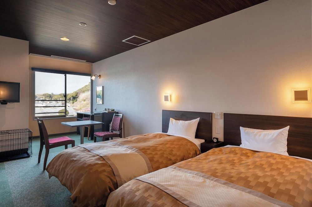 Lake View Standard Twin Room, Non Smoking