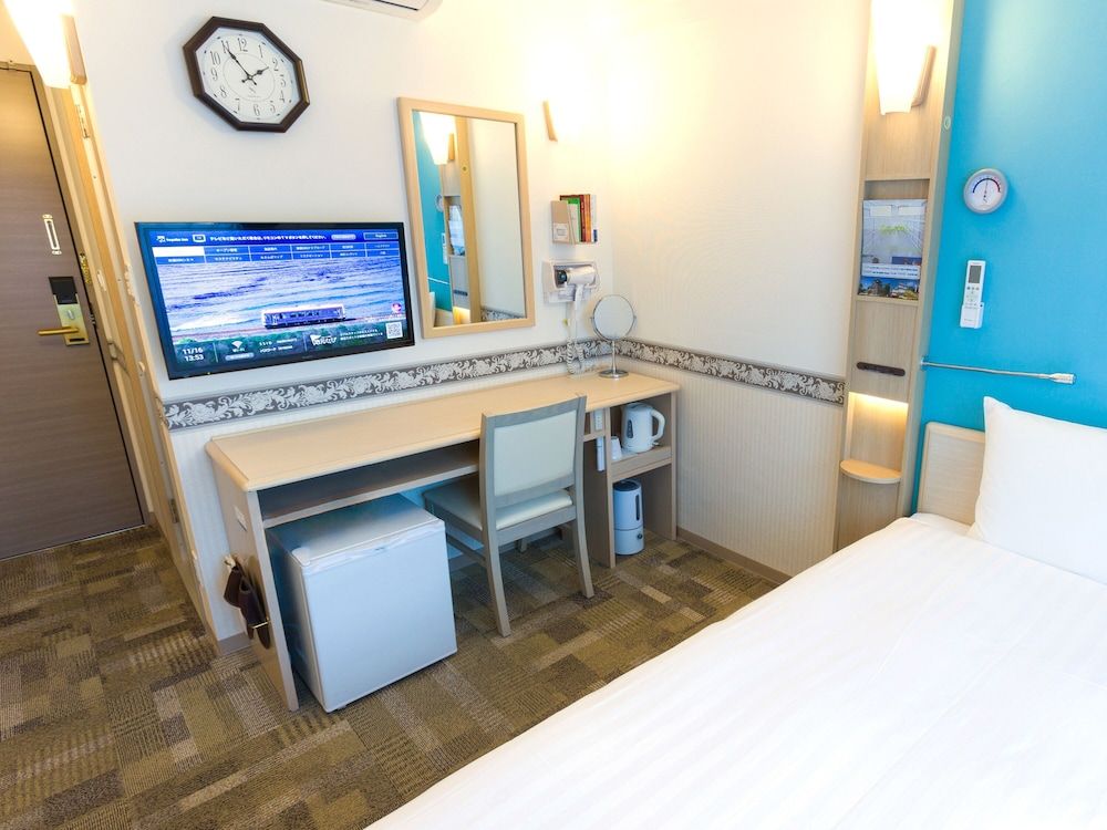 Toyoko Inn Saitama Misato Ekimae Economy Single Room, Smoking 8