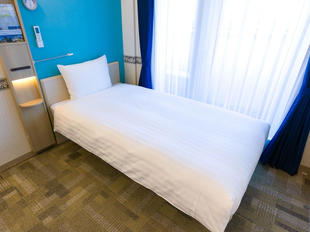 Toyoko Inn Saitama Misato Ekimae Economy Single Room, Smoking 2