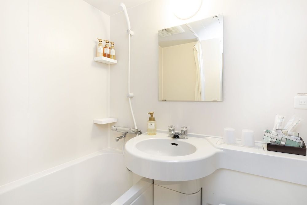 Racine Home Kyoto SELF CHECK-IN Deluxe Twin Room, Non Smoking (with modular bath) 11