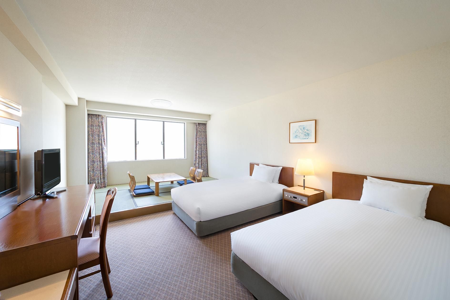 Classic Room, Japanese style, 2 single beds and 3 futon beds