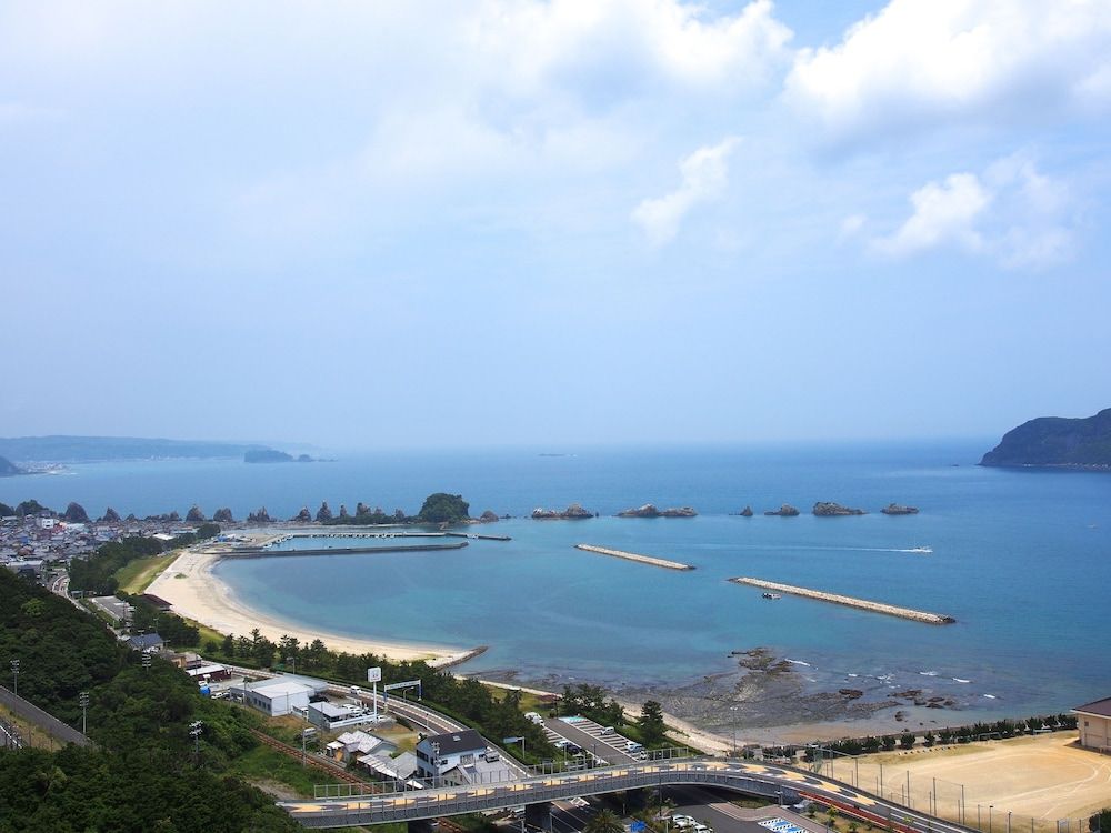 Classic Room with 2 single beds and 2 sofa beds, Ocean/Sea view