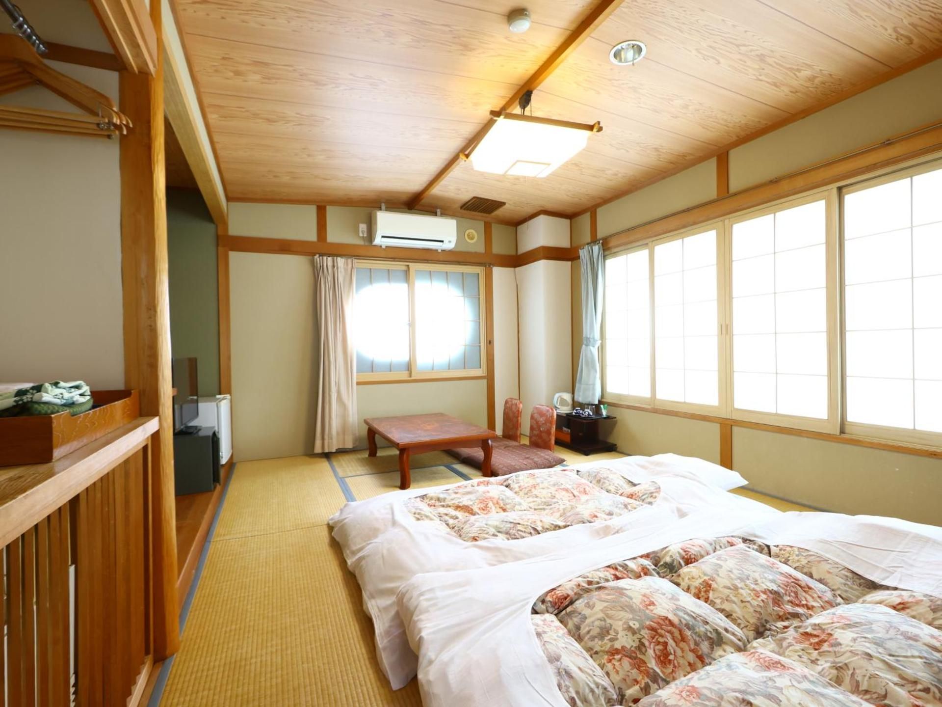 Japanese Style with Shared Bathroom Non-Smoking