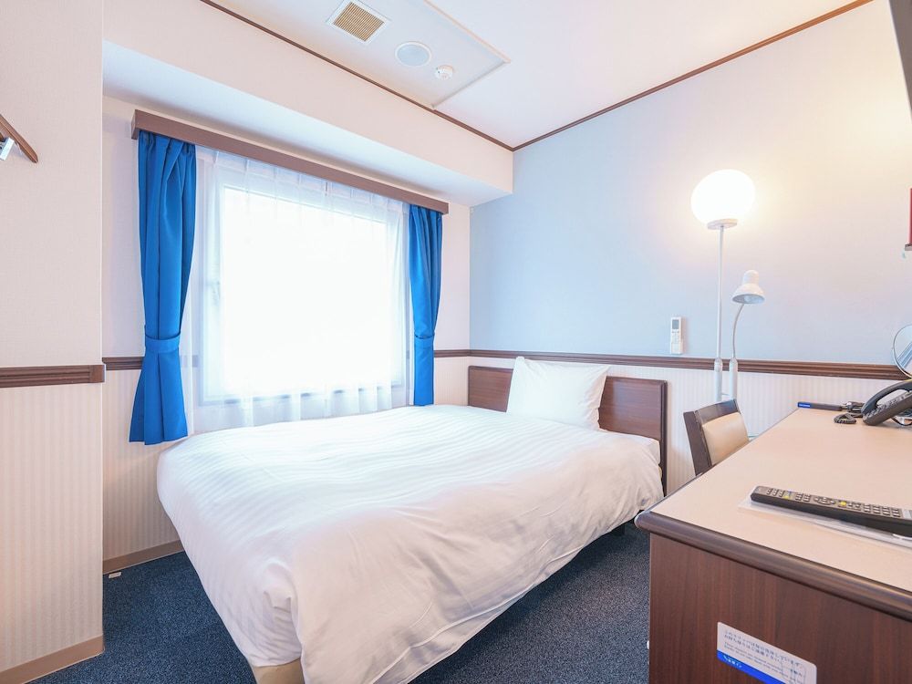 undefined Toyoko Inn Shin Osaka Station Higashi 10