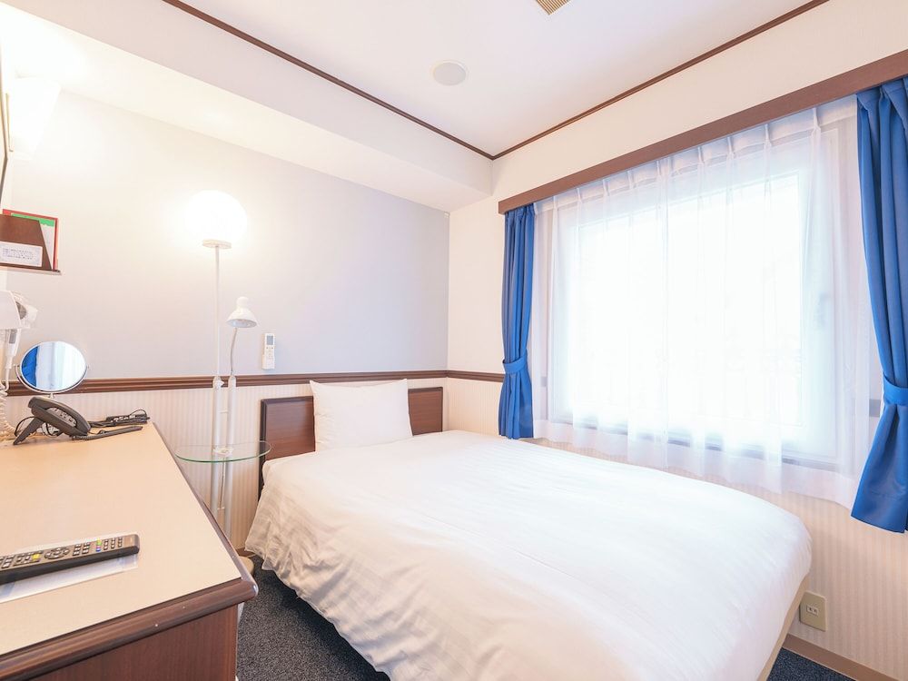 undefined Toyoko Inn Shin Osaka Station Higashi 2