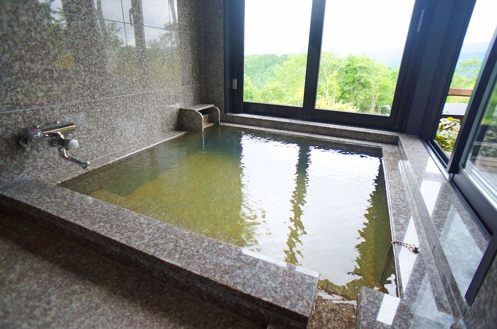 Standard Twin with Private Bathroom (Akebi)