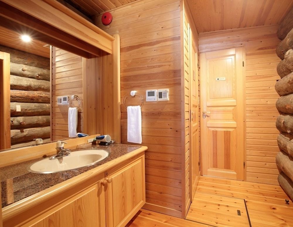 Cottage Silver Pine, Non Smoking with Sauna, Shower Only