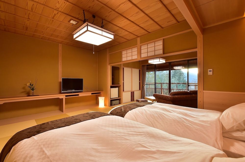 Japanese Modern Bedroom (50 Sqm), Non Smoking