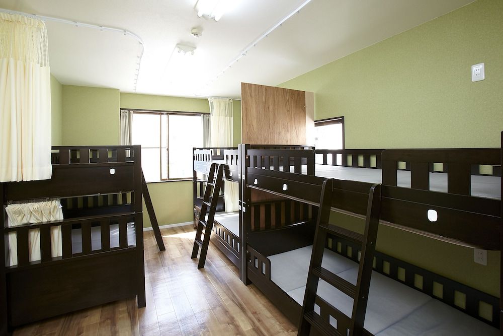 Mixed Dormitory Room, Share Bathroom