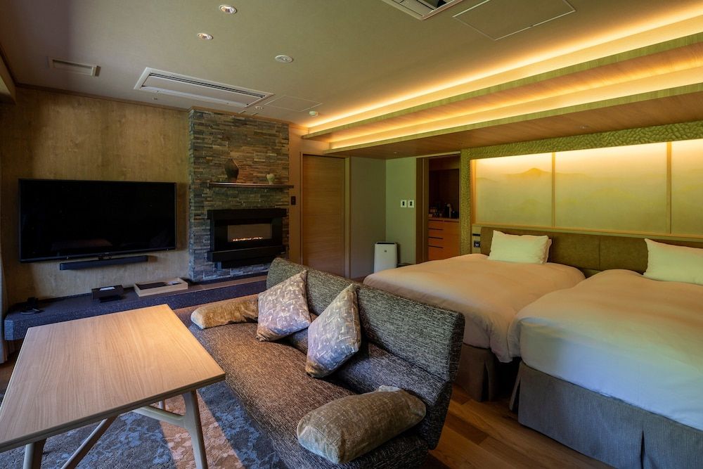 Premium Twin with Open-Air Hot Spring Bath-West BLD - KAISEKI Dinner, Premium Set Breakfast