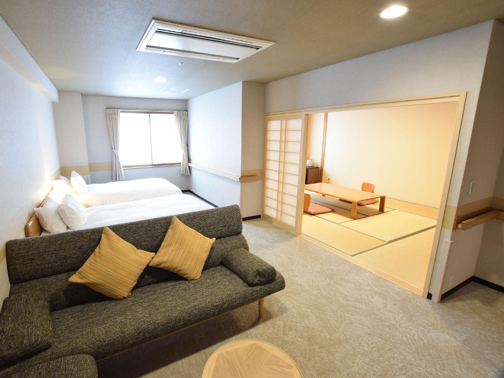 Standard Twin with Tatami Area - Universal Room - West BLD, Buffet Dinner, Buffet Breakfast