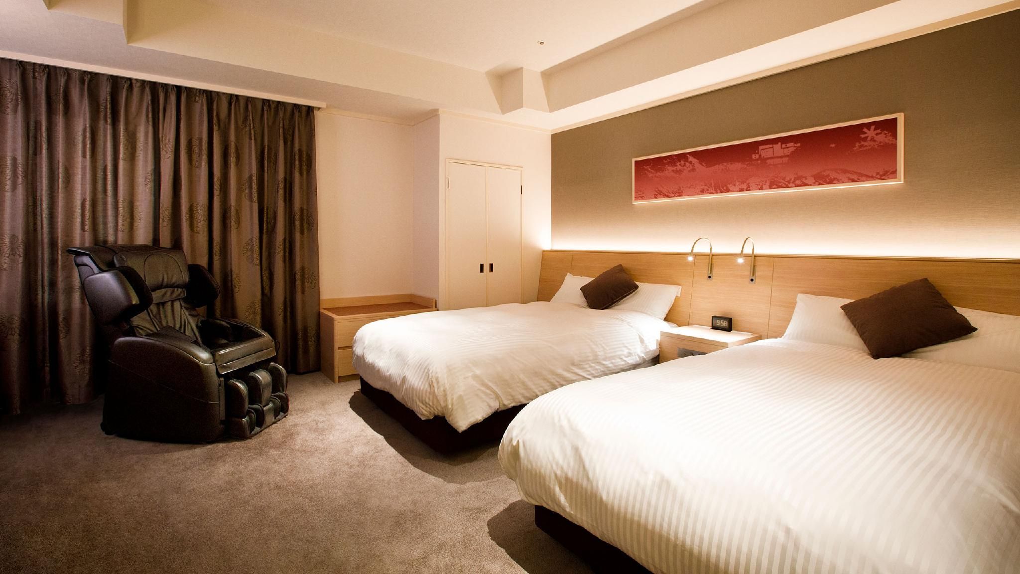 Premium Suite Room with Tatami Area-Main BLD - In Room KAISEKI Dinner, Japanese Set Breakfast
