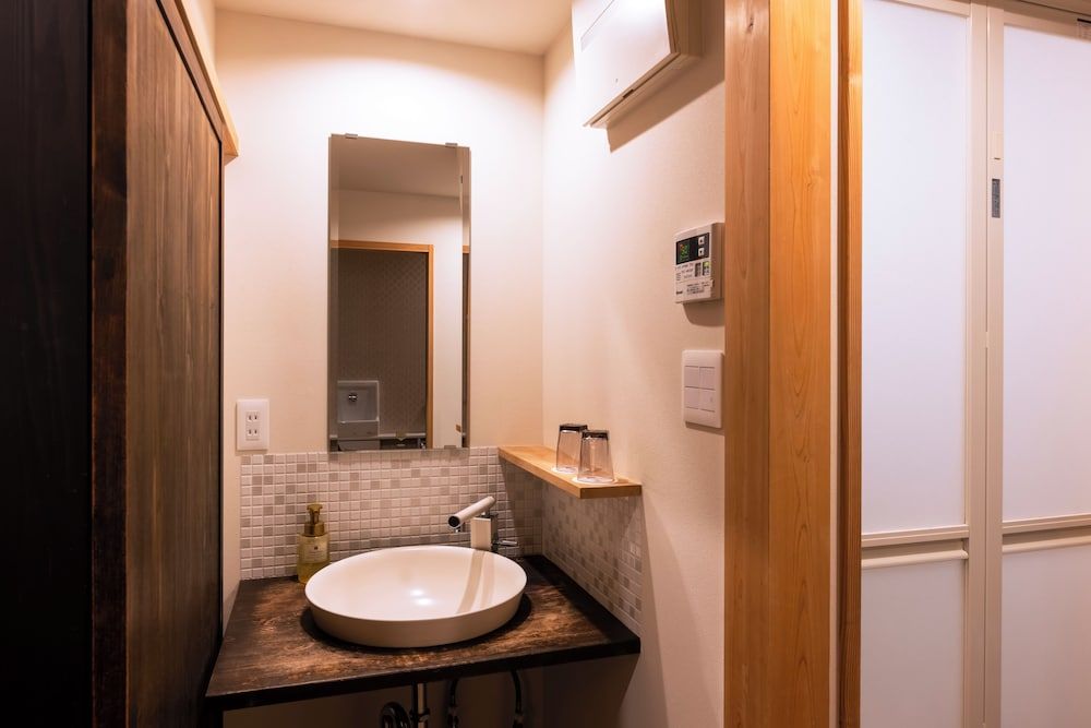 Rinn Rokujo Machiya Japanese Style Townhouse 11