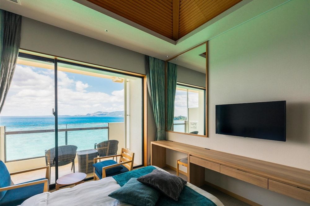 Executive Room, 2 Twin Beds, Non Smoking, Oceanfront (with Extra Bed)