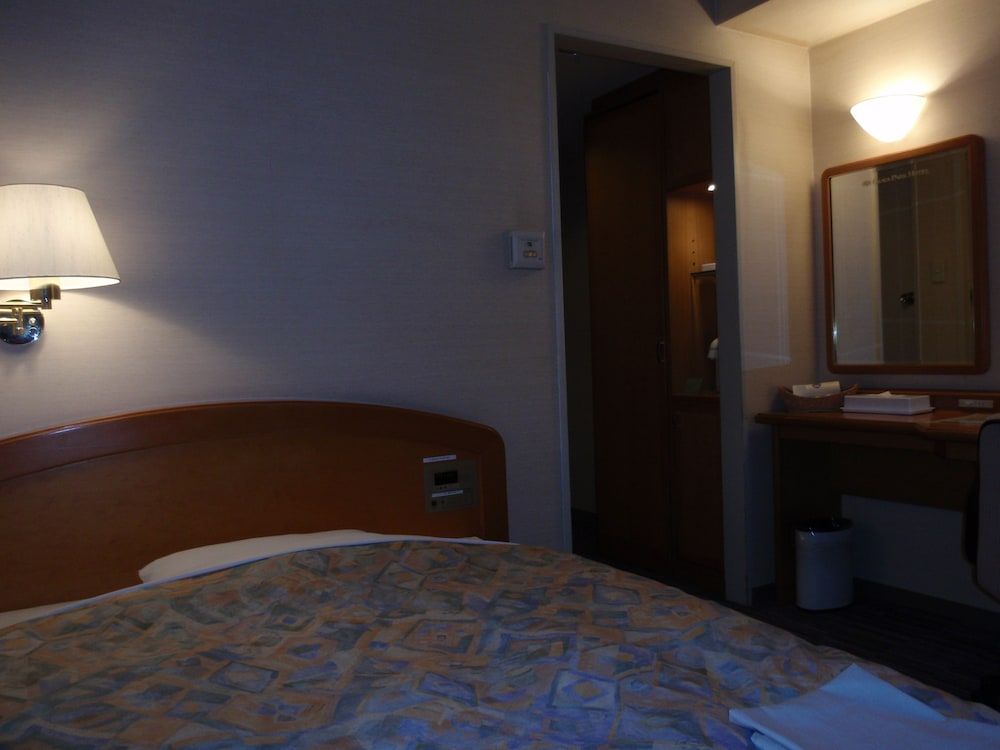 Standard Single Room, Smoking