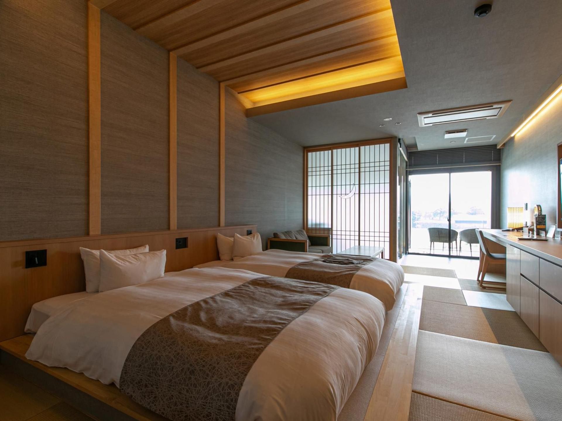 Triple Room with Terrace
