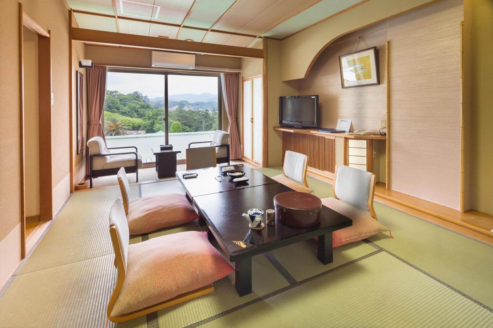 Japanese-Style Standard Room with Sea View