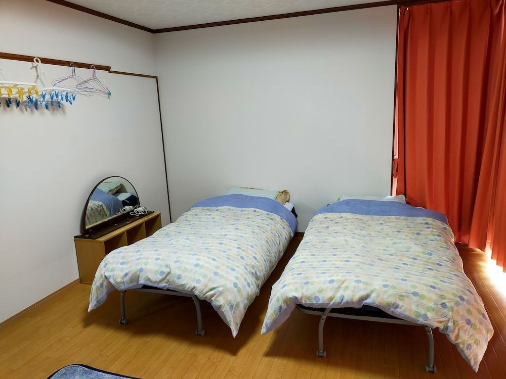 Standard Triple Room, Shared Bathroom