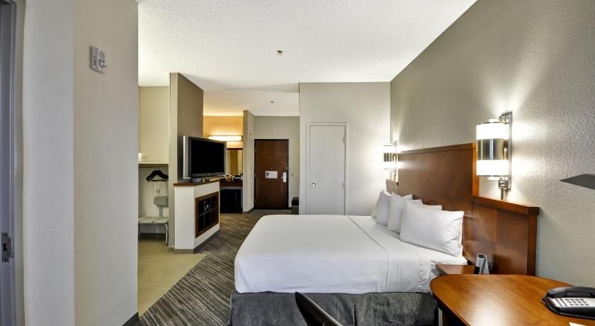 undefined Hyatt Place Las Vegas 7