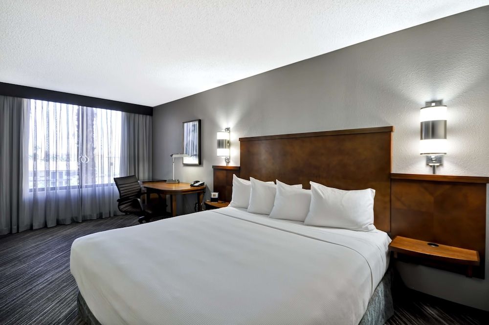 undefined Hyatt Place Las Vegas