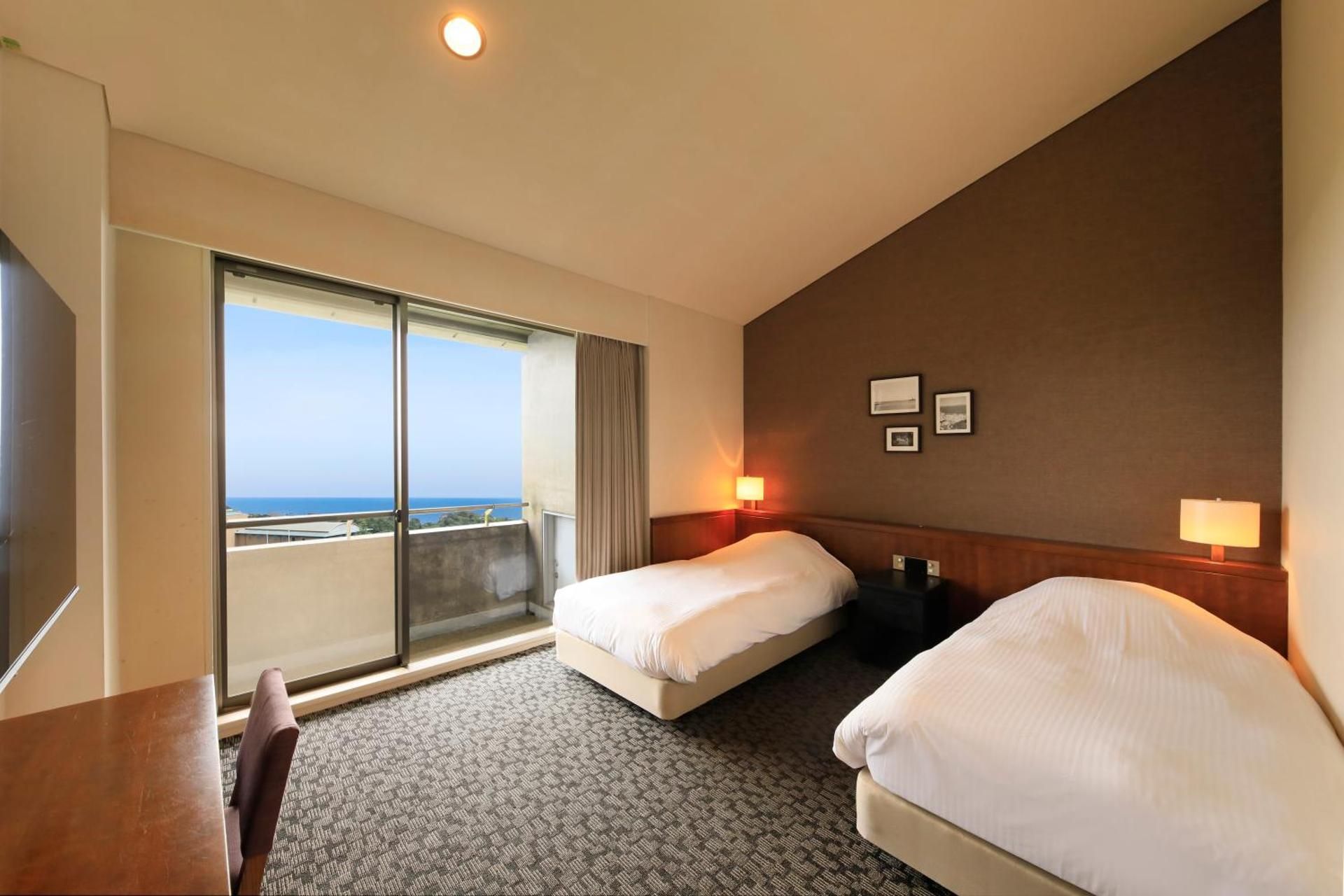 Twin Room with Shared Bathroom
