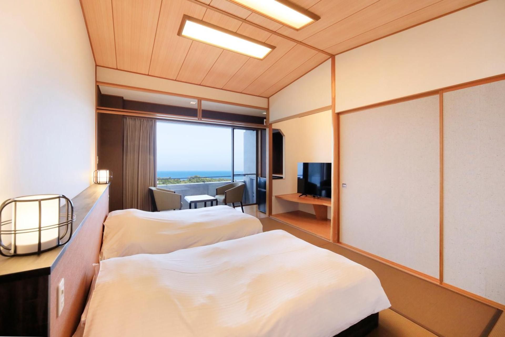 Japanese-Style Twin Room with Shared Bathroom