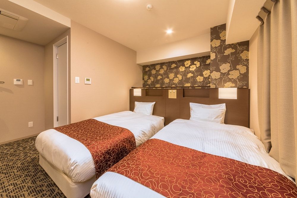 Hotel Links Namba Twin Room, Non Smoking 2