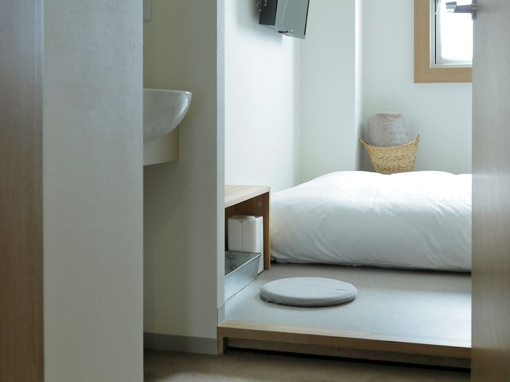 HOTEL NUPKA Economy Double Room, 1 Large Twin Bed, Non Smoking, Bathtub 13