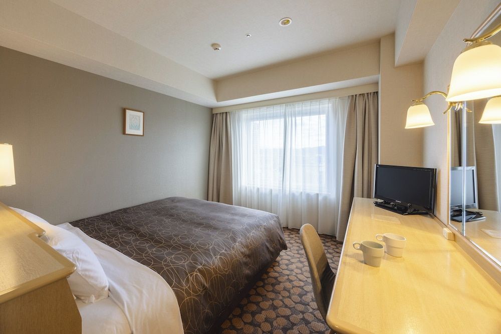 Standard Double Room, Smoking