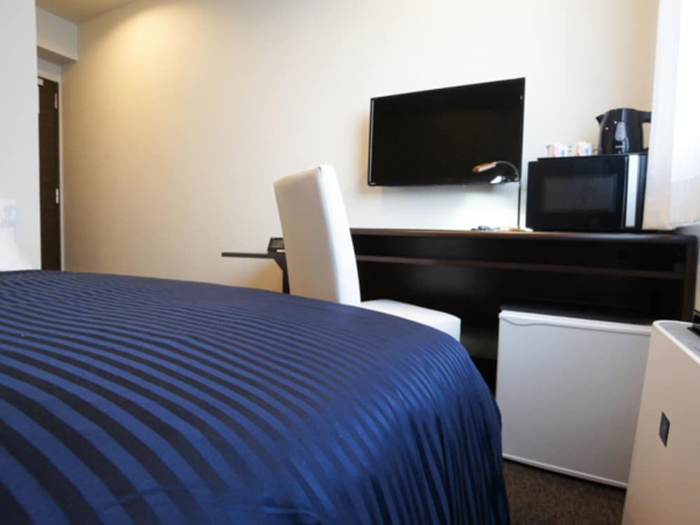 Semidouble Room, Smoking