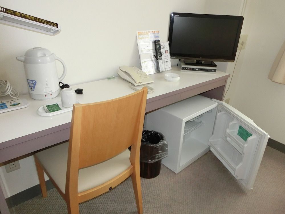 Single Room, Smoking (with Parking)