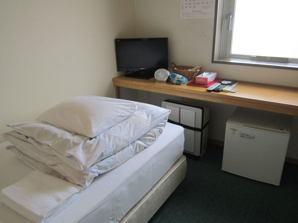 Standard Single Room, Smoking