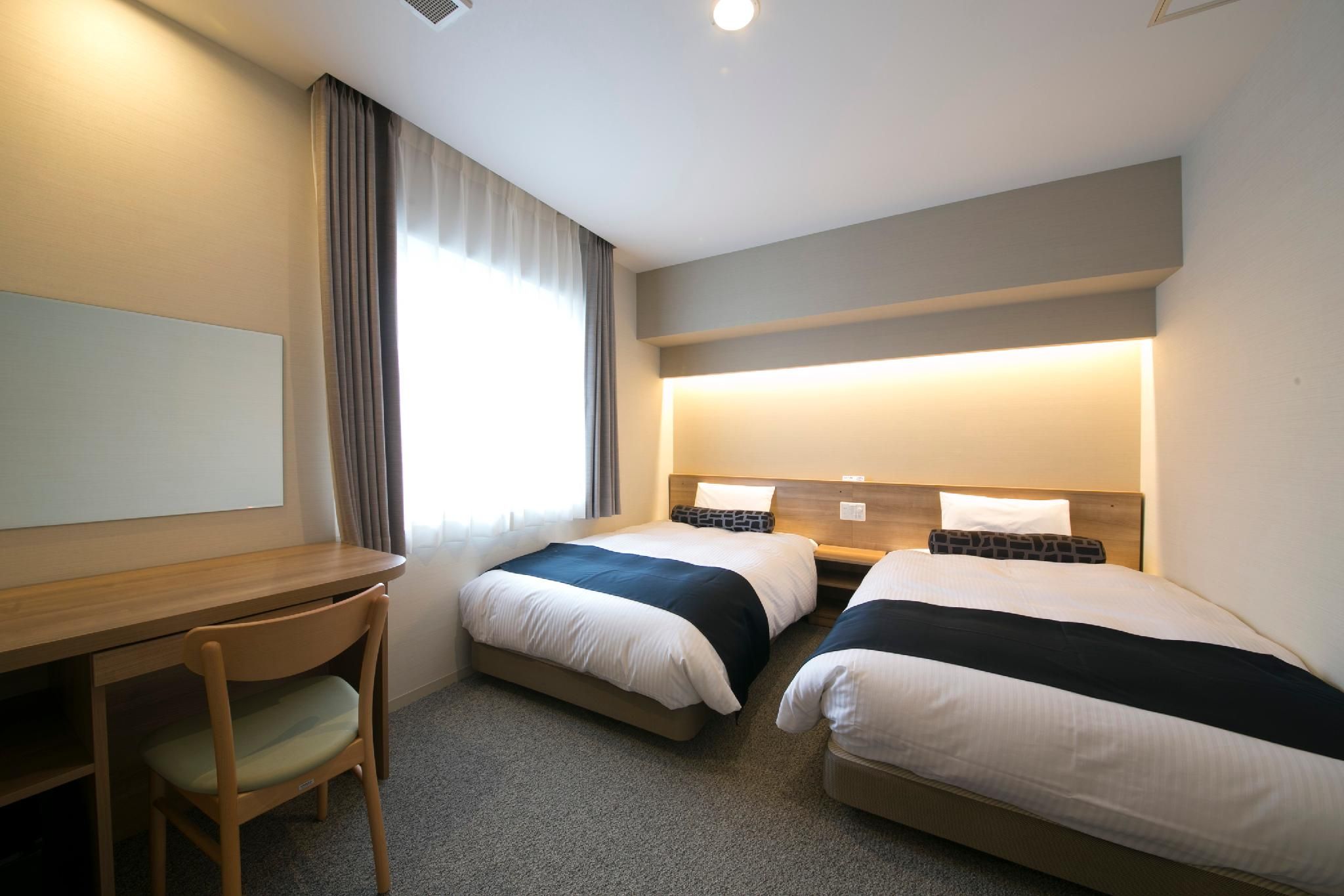 Premium Twin Room for 2 Adults - Smoking