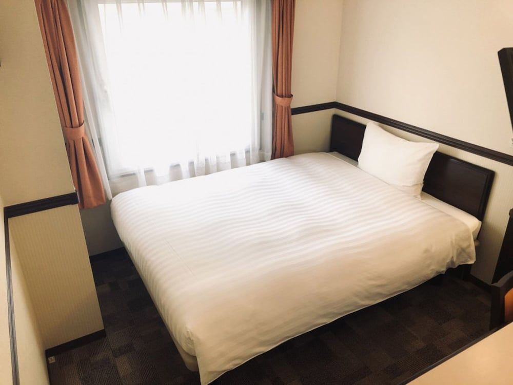 undefined Toyoko Inn Shinagawa Konan Tennozu Isle 2