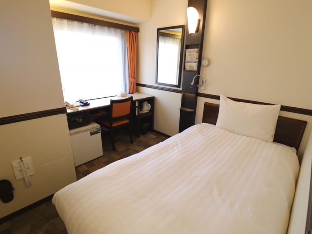 undefined Toyoko Inn Shinagawa Konan Tennozu Isle 4