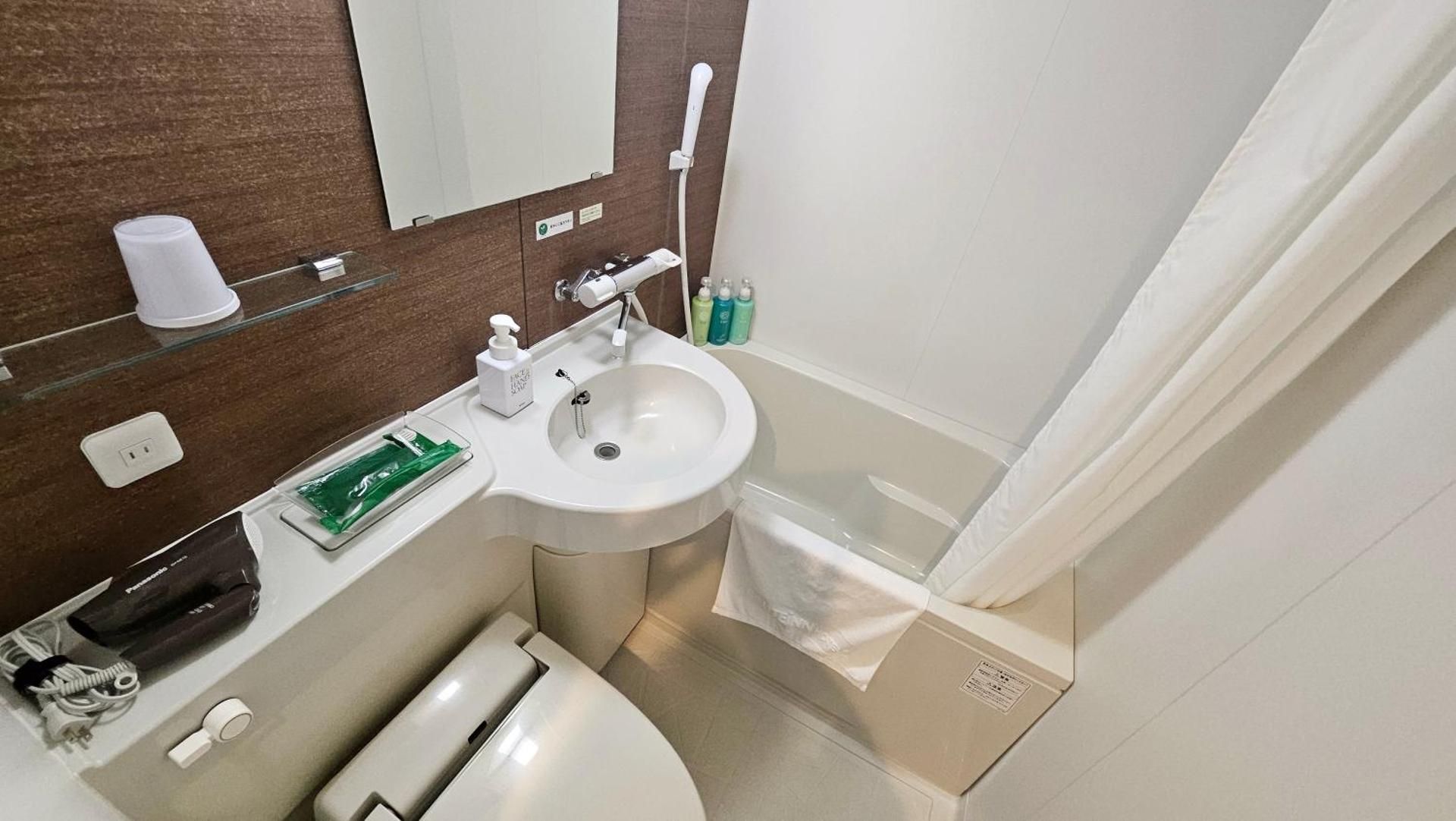 Semi Double Room - Non-Smoking - With Smoking Area on the Floor