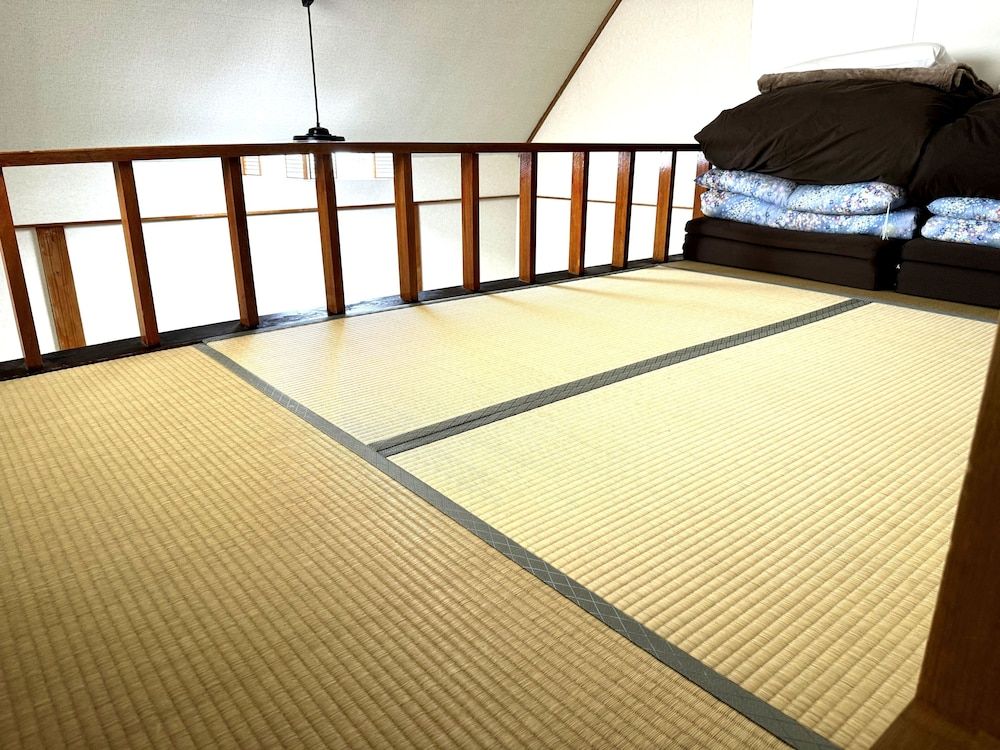 Japanese-Style Room 143 ft2 with 71 ft2 loft, Shared Toilet and Shared Bath (no car parking)