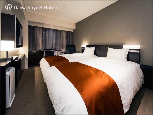 Standard Twin Room (Non-Smoking)