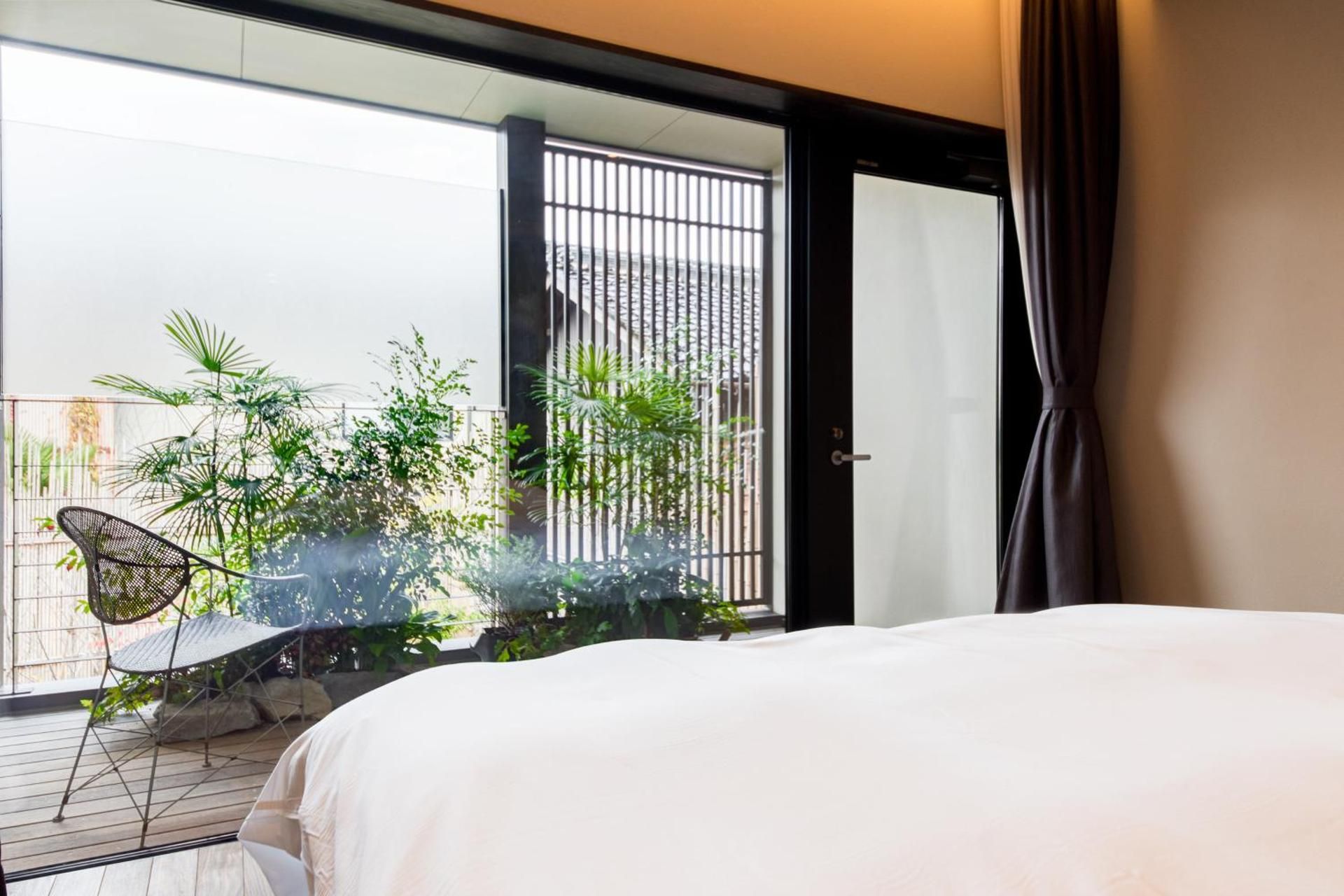 Deluxe Double Room with Garden View