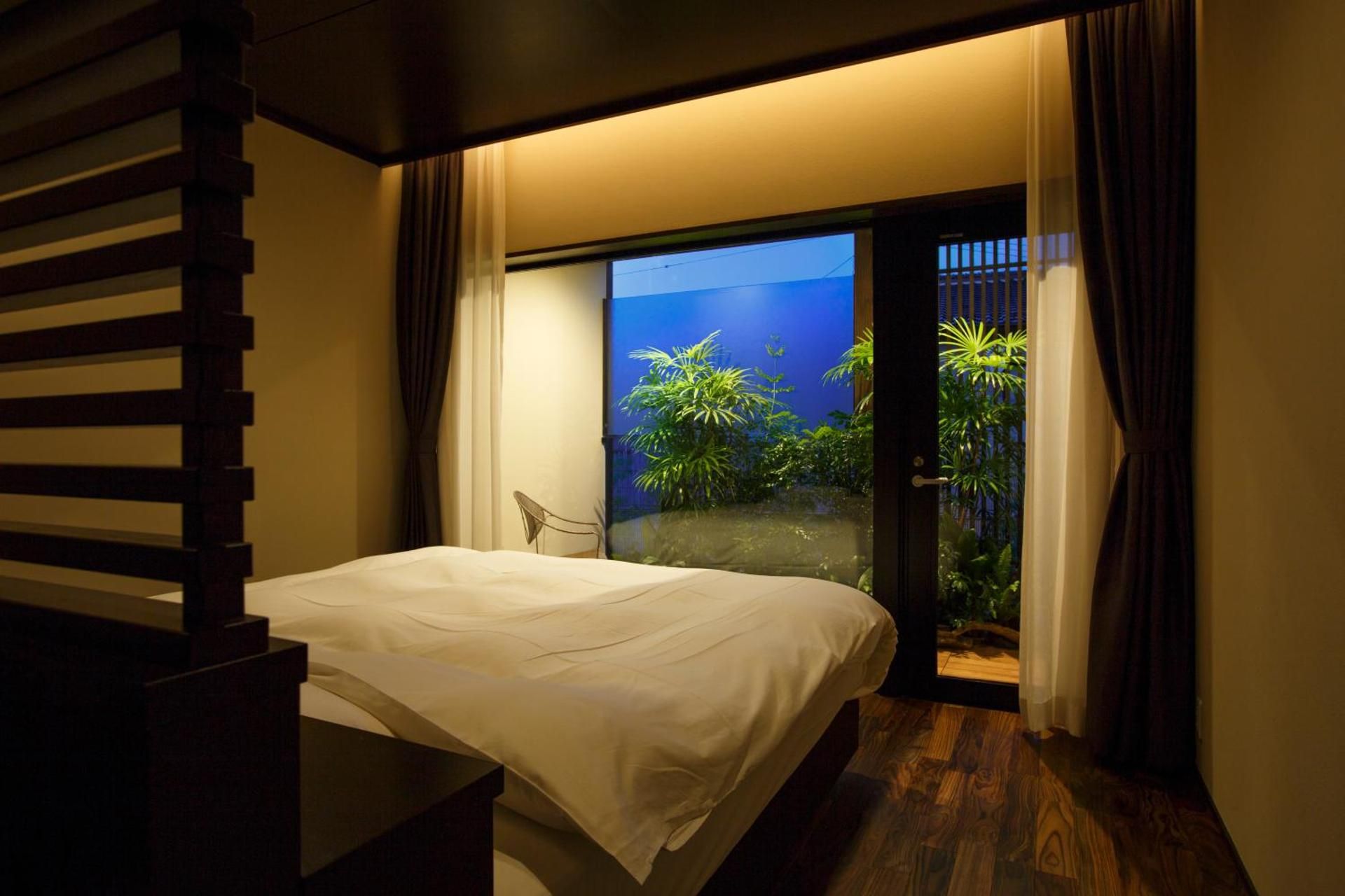 Deluxe Double Room with Garden View